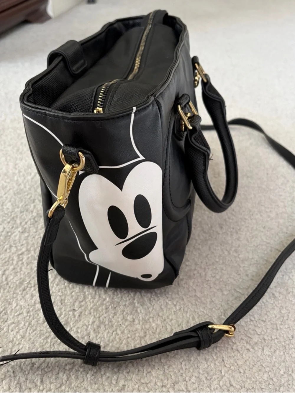 Disney Bioworld Mickey Mouse Crossbody Bag